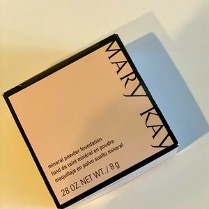 Mary Kay Mineral Powder Foundation Ivory 1